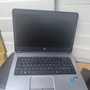 Hp Elitebook 840 G2 core i5 2.4ghz/500gb/4gb/14” Screen