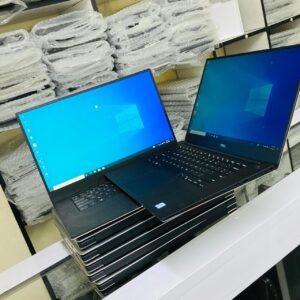 Dell precision 5520 core i7/512gb ss/16gb/4gb Nvidia/6th gen