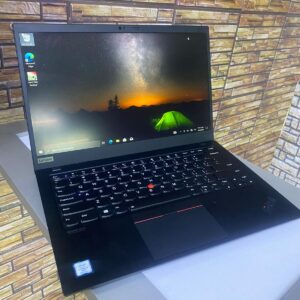 Lenovo Thinkpad X1 carbon core i5/256gb ssd/8gb/6th gen
