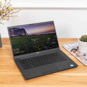 Dell latitude E7300 core i5/256gb ssd/8gb/8th gen