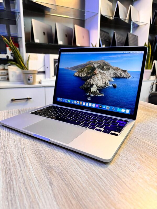 Apple Macbook Pro 13 Core i5/512gb Ssd/8gb/2020 Model