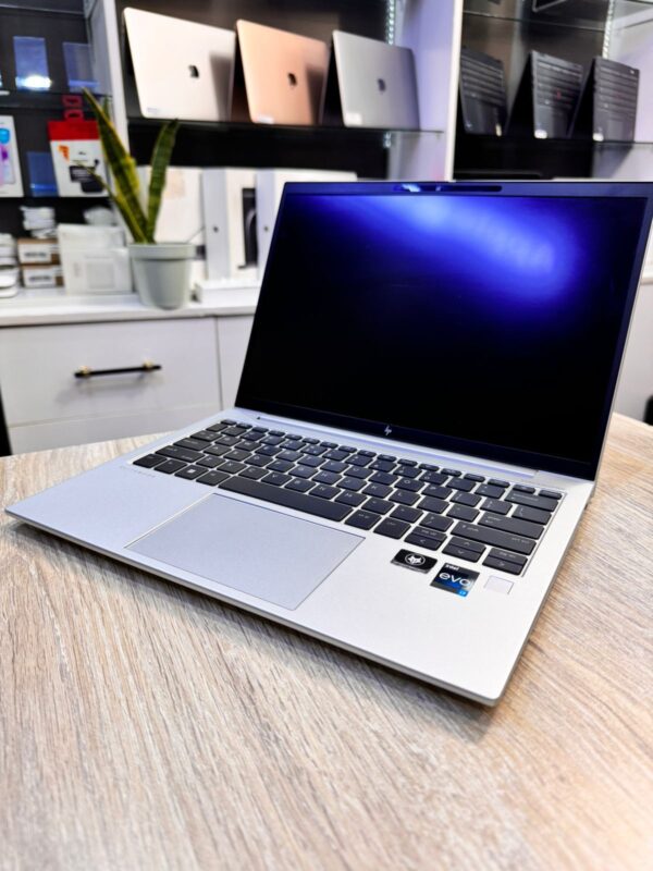 Hp Elitebook 830 G9 Core i7/1tb Ssd/16gb /12th Gen