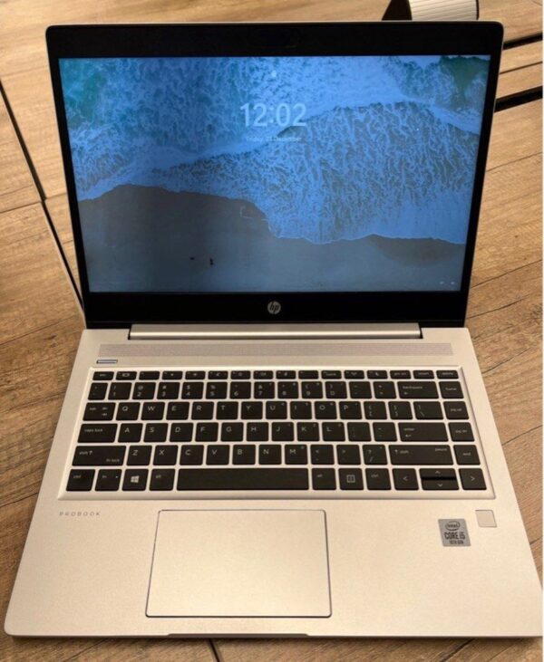 Hp probook 440 G7 core i5.256gb ssd/8gb/Touchscreen/10th gen