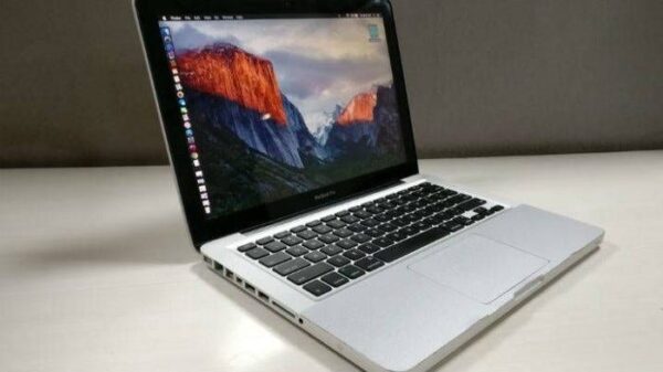 Apple Macbook Pro core i7/180gb ssd/8gb/2012 model