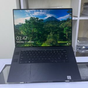 Dell Precision 16 5750 core i7/512gb ssd/16gb/4gb Graphics/10th gen/ Touchscreen