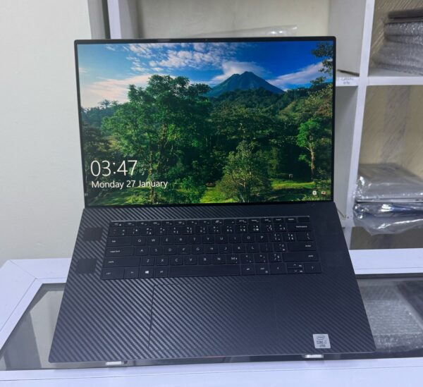 Dell Precision 16 5750 core i7/512gb ssd/16gb/4gb Graphics/10th gen/ Touchscreen