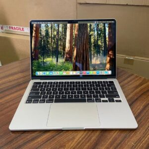 Macbook Air M4 A3240 2025/16gb/256gb