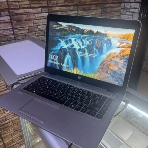 Hp Elitebook 840 G3 core i5/256gb ssd/8gb/6th gen