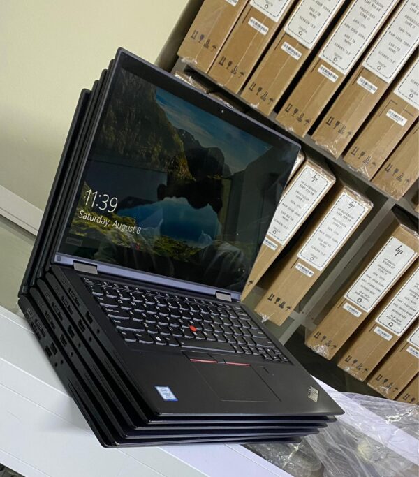 Lenovo yoga 390 core i5/256gb ssd/8gb/X360 Touchscreen/8th gen