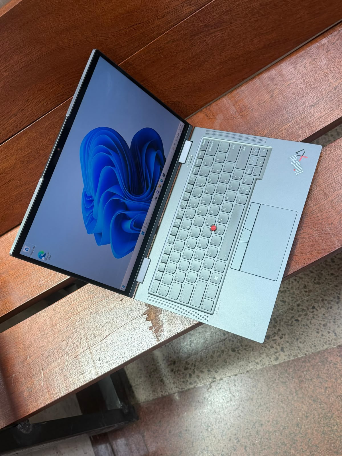 Lenovo Thinkpad X1 yoga core i7/32gb/1tb ssd/13th gen/X360 Touchscreen